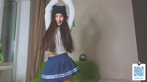 Snapshot of spicyyuki chatting on February 6, 2026, 6:33 pm Tipsy online show from February 6, 2026, 6:33 pm