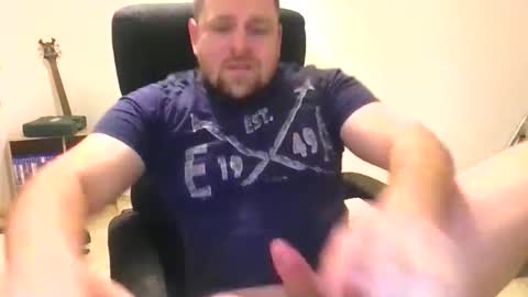 spirit_2706 online show from April 16, 2026, 9:39 pm