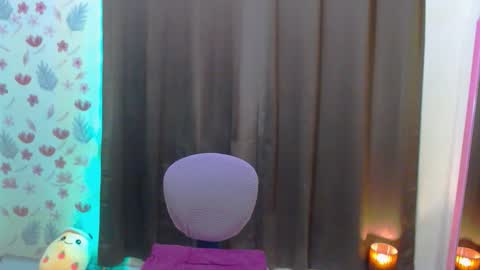 Snapshot of splendid_kim08 chatting on September 17, 2025, 9:44 am Kimmy online show from September 17, 2025, 9:44 am
