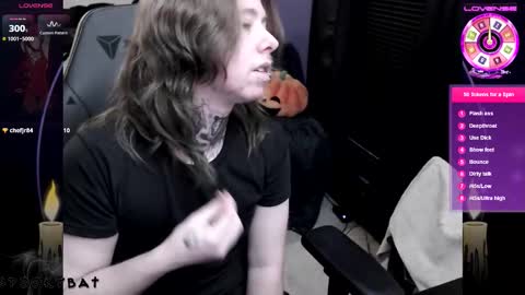 Shio online show from November 19, 2025, 10:54 pm