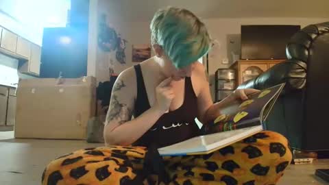 Snapshot of spookyqueen69 chatting on January 15, 2026, 12:48 am Kova online show from January 15, 2026, 12:48 am