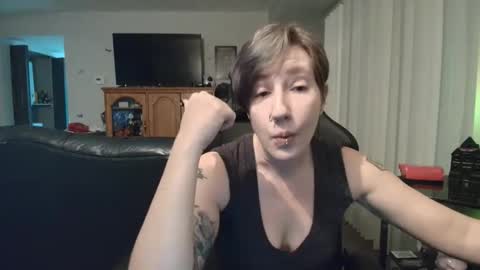 Snapshot of spookyqueen69 chatting on February 8, 2026, 2:26 am Kova online show from February 8, 2026, 2:26 am