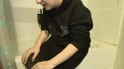 Snapshot of spookyqueen69 chatting on February 9, 2026, 1:53 am Kova online show from February 9, 2026, 1:53 am