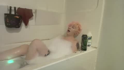 Snapshot of spookyqueen69 chatting on February 20, 2026, 1:57 am Kova online show from February 20, 2026, 1:57 am