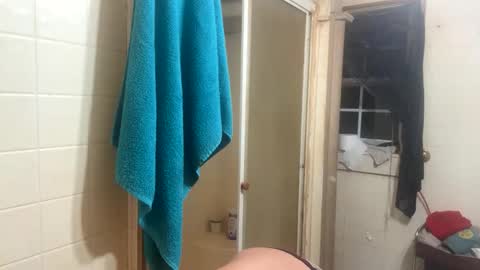 Snapshot of spotlight19955 chatting on December 1, 2025, 7:02 am TN stuf online show from December 1, 2025, 7:02 am