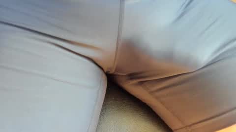 Snapshot of spreet21 chatting on October 22, 2025, 10:37 am MicroClit online show from October 22, 2025, 10:37 am