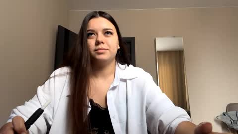 Luina online show from May 4, 2026, 9:16 am