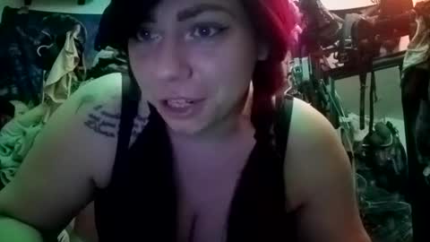 Snapshot of spunfoxxx chatting on September 18, 2025, 11:29 pm spunfoxxx online show from September 18, 2025, 11:29 pm