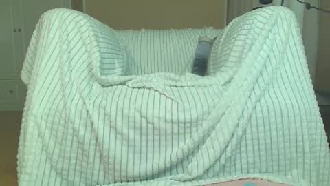 Snapshot of squikt chatting on October 22, 2025, 3:01 pm Amelia online show from October 22, 2025, 3:01 pm