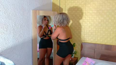 Snapshot of squirter_girl69 chatting on January 17, 2025, 4:06 am squirter_girl69 online show from January 17, 2025, 4:06 am