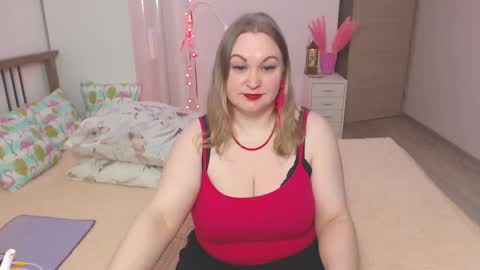 Snapshot of squirting_goddess4u chatting on February 2, 2026, 9:24 pm Lily online show from February 2, 2026, 9:24 pm