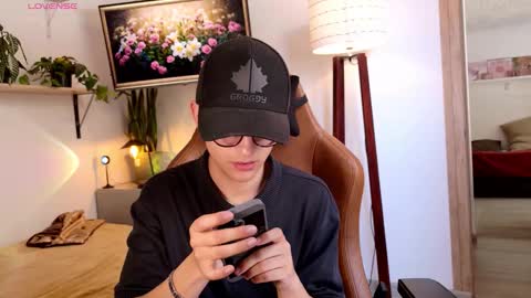 sr_evann online show from March 1, 2026, 2:52 pm