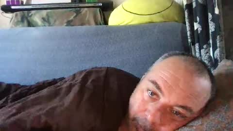 Snapshot of srekos38 chatting on February 25, 2026, 8:02 am srekos38 online show from February 25, 2026, 8:02 am