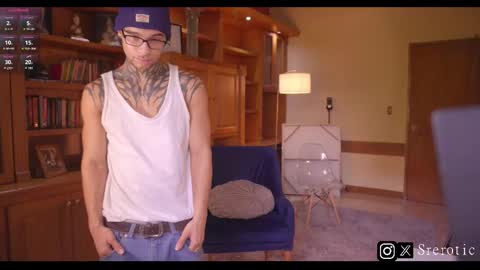 Snapshot of srerotic chatting on November 19, 2025, 3:45 pm Matt online show from November 19, 2025, 3:45 pm