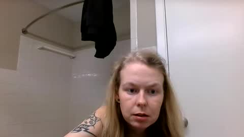 Snapshot of sriley386444137 chatting on January 1, 2025, 1:27 pm sriley386444137 online show from January 1, 2025, 1:27 pm