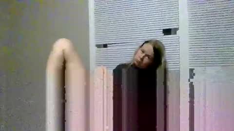 Snapshot of sriley386444137 chatting on October 10, 2025, 3:05 am sriley386444137 online show from October 10, 2025, 3:05 am