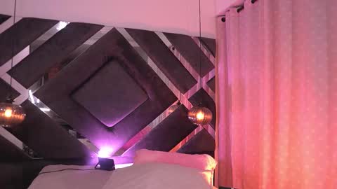 Snapshot of ss_samantha chatting on October 15, 2025, 7:36 pm samantha online show from October 15, 2025, 7:36 pm