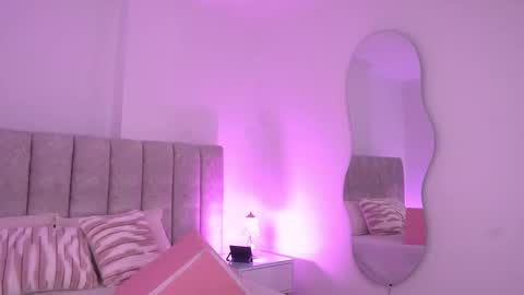 Snapshot of ss_samantha chatting on November 25, 2025, 7:25 pm samantha online show from November 25, 2025, 7:25 pm