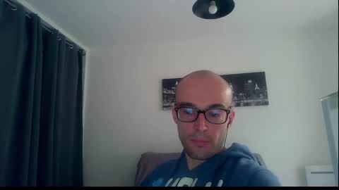 Snapshot of ssenzo chatting on February 23, 2025, 4:46 pm ssenzo online show from February 23, 2025, 4:46 pm