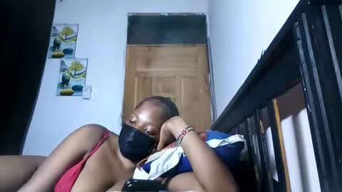 ssexxyred online show from April 7, 2026, 12:55 am