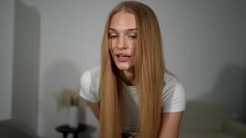 Scarlett online show from November 18, 2025, 6:56 pm