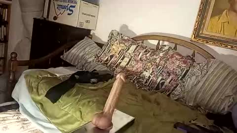 Dick online show from November 2, 2025, 8:06 am