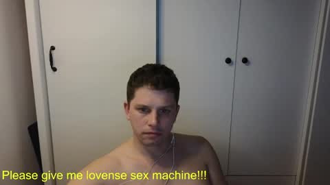 Snapshot of st1vemaster01 chatting on April 19, 2026, 2:38 pm st1vemaster01 online show from April 19, 2026, 2:38 pm
