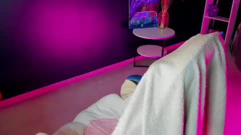 Stormy online show from July 2, 2026, 3:06 am
