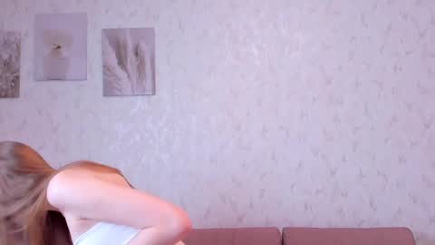 Snapshot of stacey_kisse chatting on March 1, 2025, 1:29 pm Lia online show from March 1, 2025, 1:29 pm