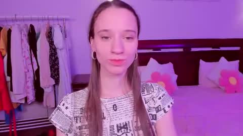 Snapshot of staceycutie chatting on February 9, 2026, 6:45 pm StaceyCutie online show from February 9, 2026, 6:45 pm