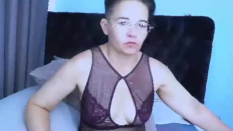 Snapshot of staceydarling chatting on July 6, 2026, 7:38 am staceydarling online show from July 6, 2026, 7:38 am