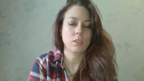 staceywellsx online show from April 3, 2026, 8:01 am