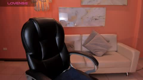 Stacy Woods online show from December 23, 2024, 1:45 pm