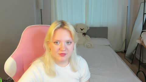 Snapshot of stacy_allenn chatting on May 6, 2026, 9:25 am Stacy allenn online show from May 6, 2026, 9:25 am