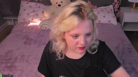 Snapshot of stacy_allenn chatting on May 18, 2026, 9:26 am Stacy allenn online show from May 18, 2026, 9:26 am