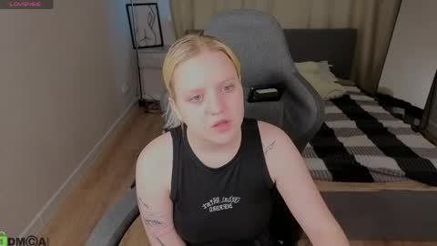Snapshot of stacy_allenn chatting on May 31, 2026, 9:05 am Stacy allenn online show from May 31, 2026, 9:05 am