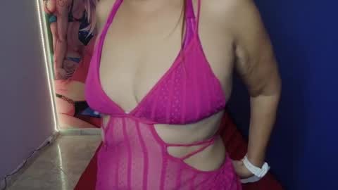 stacy_hall0 online show from December 13, 2025, 7:53 pm