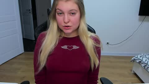 Snapshot of stacy_miraclee chatting on January 28, 2025, 1:59 pm Stacy online show from January 28, 2025, 1:59 pm