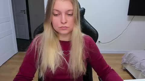 Snapshot of stacy_miraclee chatting on February 27, 2025, 3:05 pm Stacy online show from February 27, 2025, 3:05 pm