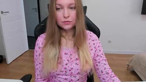 Snapshot of stacy_miraclee chatting on February 28, 2026, 11:22 am Stacy online show from February 28, 2026, 11:22 am