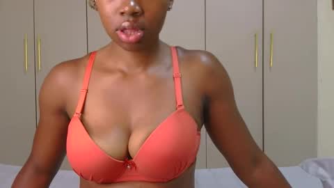 Snapshot of stacy_queenl chatting on January 18, 2026, 1:26 pm stacy_queenl online show from January 18, 2026, 1:26 pm