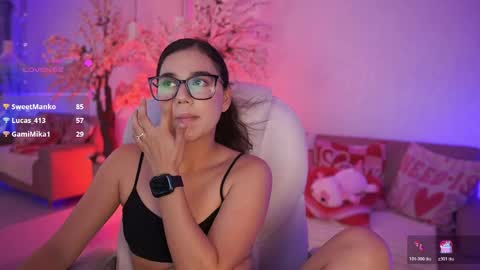 Snapshot of stacycooper_ chatting on May 5, 2026, 7:00 pm stacycooper_ online show from May 5, 2026, 7:00 pm