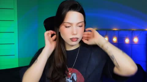 Snapshot of stacygonzales_ chatting on December 10, 2024, 6:44 am Bye bye dear See you on December 3st online show from December 10, 2024, 6:44 am