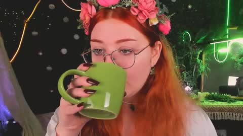 Snapshot of stacyjensen chatting on February 4, 2026, 9:15 am Stasey online show from February 4, 2026, 9:15 am