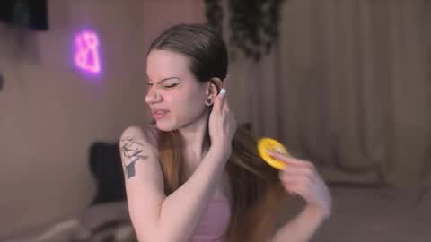 stacyloveforu online show from April 19, 2026, 4:56 am