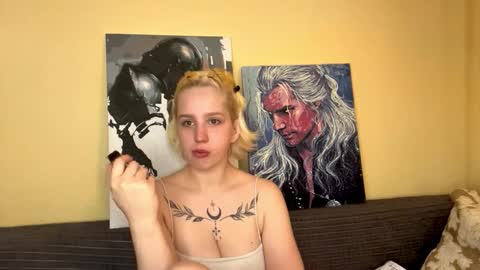 Snapshot of stacytrayler chatting on February 5, 2026, 4:39 am Emma online show from February 5, 2026, 4:39 am