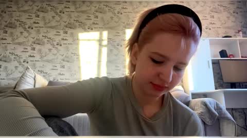 Snapshot of stacytrayler chatting on February 6, 2026, 4:17 am Emma online show from February 6, 2026, 4:17 am