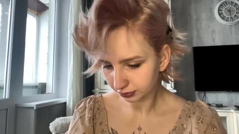 Snapshot of stacytrayler chatting on February 9, 2026, 5:33 am Emma online show from February 9, 2026, 5:33 am