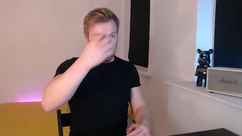 Snapshot of stan_lust chatting on November 12, 2025, 7:57 pm StanLust online show from November 12, 2025, 7:57 pm