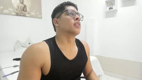 stand_boy01 online show from November 26, 2025, 2:56 am